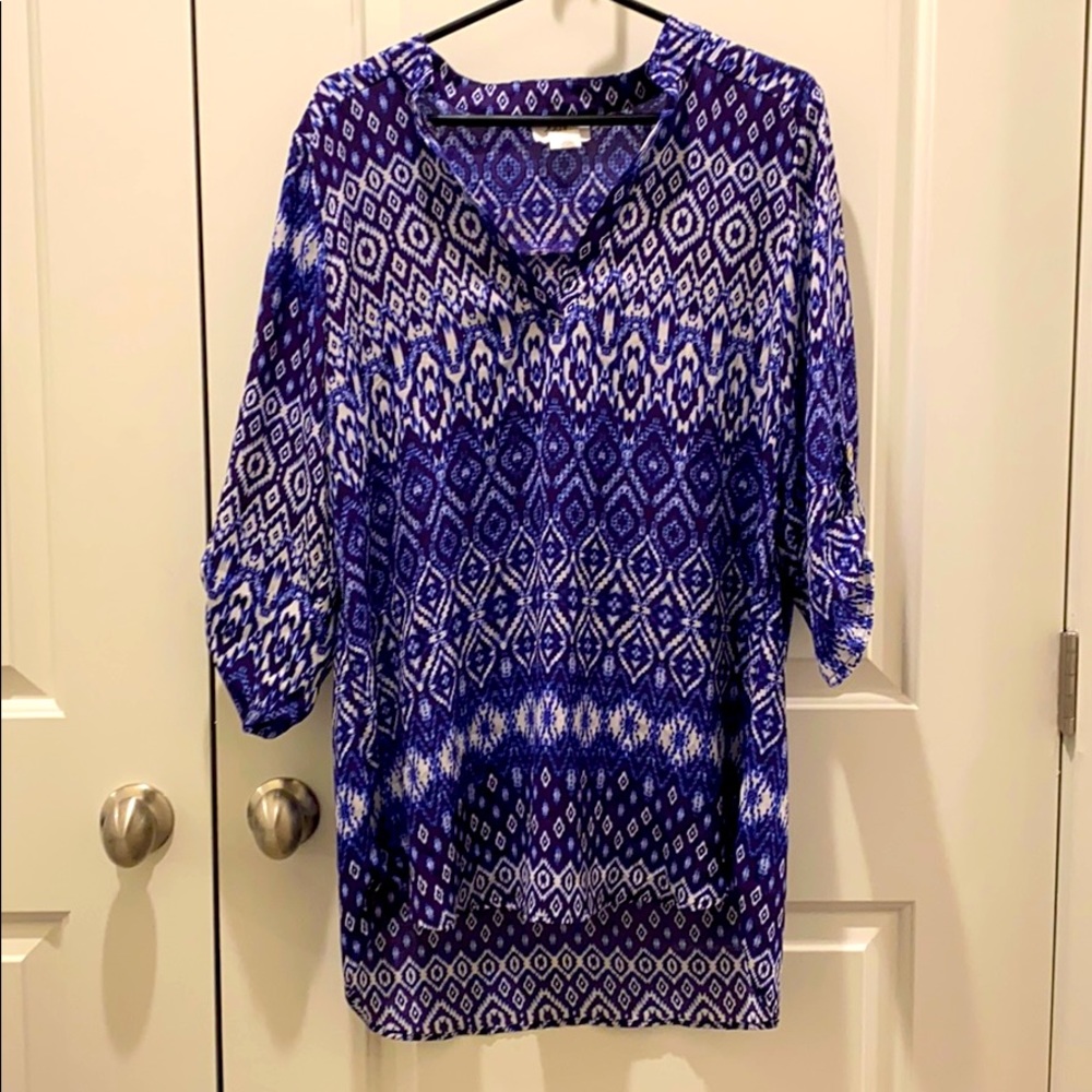 Patterned dress shirt